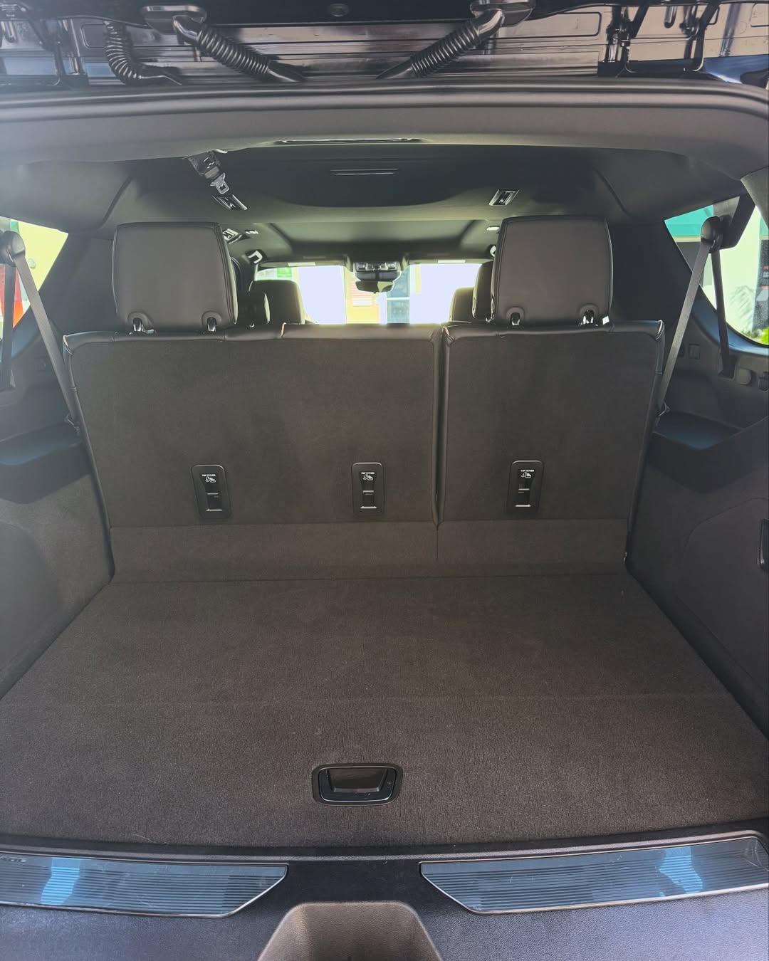 Cadillac Escalade ESV - Image 3