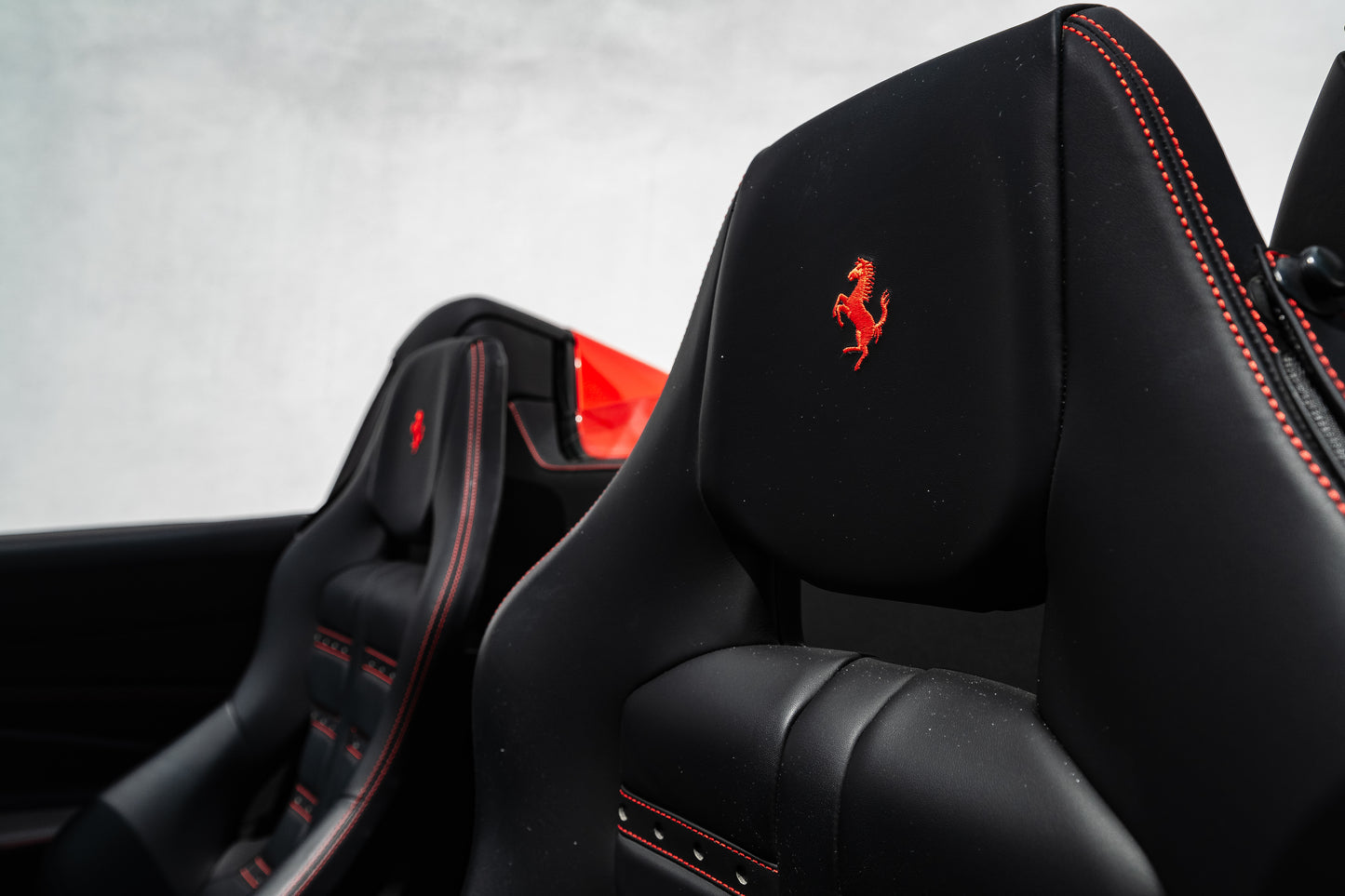 Ferrari F8 Spyder - Image 7