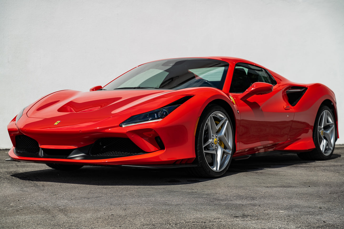 Ferrari F8 Spyder - Image 4